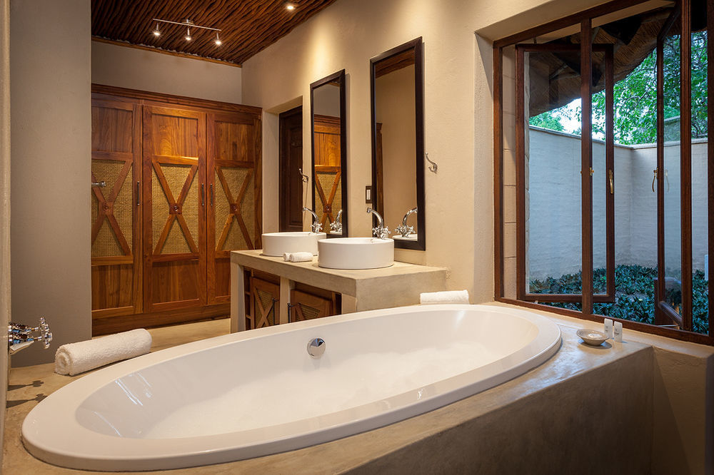 Tuli Safari Lodge Lentswelemoriti 外观 照片